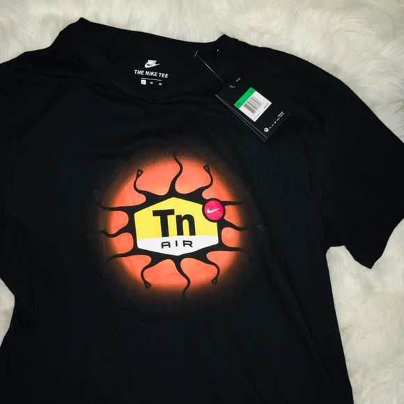 t shirt nike tn air